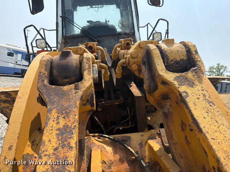 image for item YA4110 2004 Caterpillar 980G wheel loader