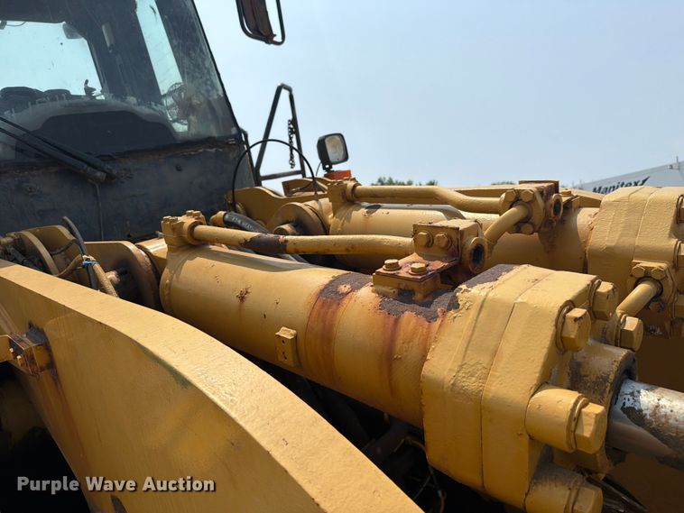 image for item YA4110 2004 Caterpillar 980G wheel loader