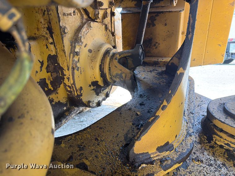 image for item YA4110 2004 Caterpillar 980G wheel loader