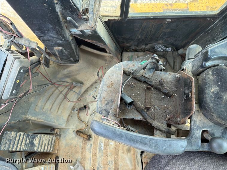image for item YA4110 2004 Caterpillar 980G wheel loader