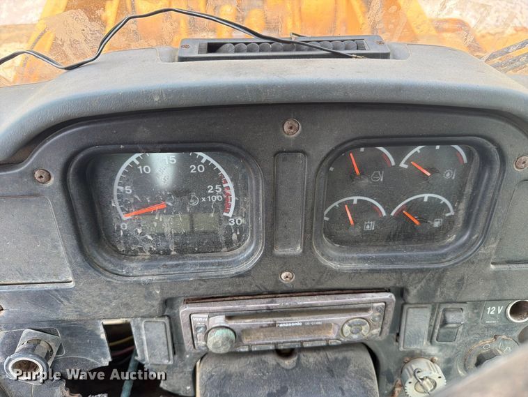 image for item YA4110 2004 Caterpillar 980G wheel loader
