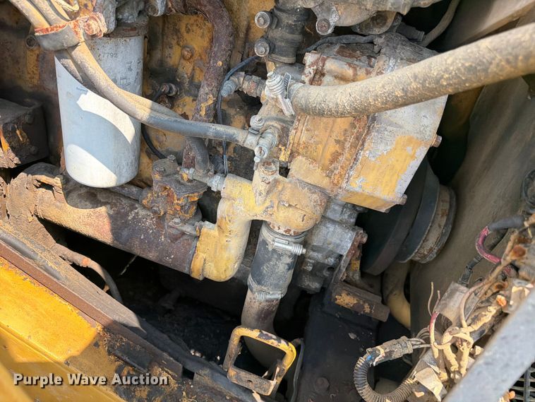 image for item YA4110 2004 Caterpillar 980G wheel loader