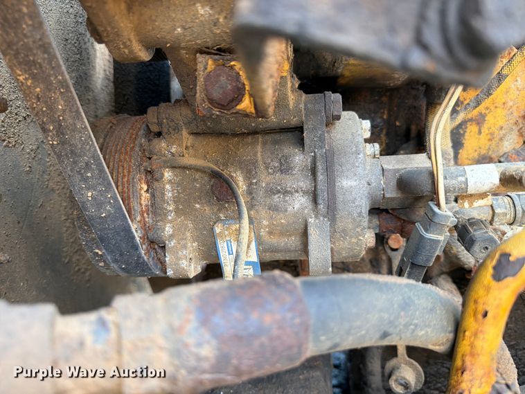 image for item YA4110 2004 Caterpillar 980G wheel loader