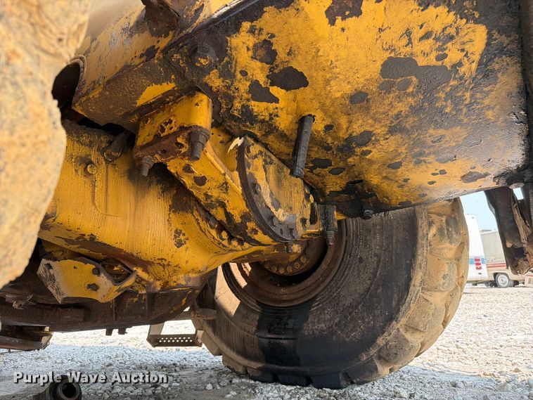 image for item YA4110 2004 Caterpillar 980G wheel loader