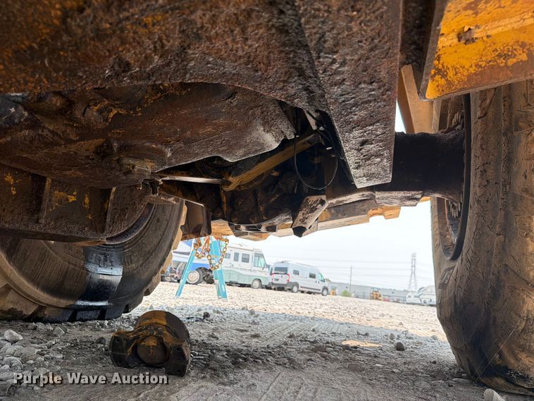 image for item YA4110 2004 Caterpillar 980G wheel loader