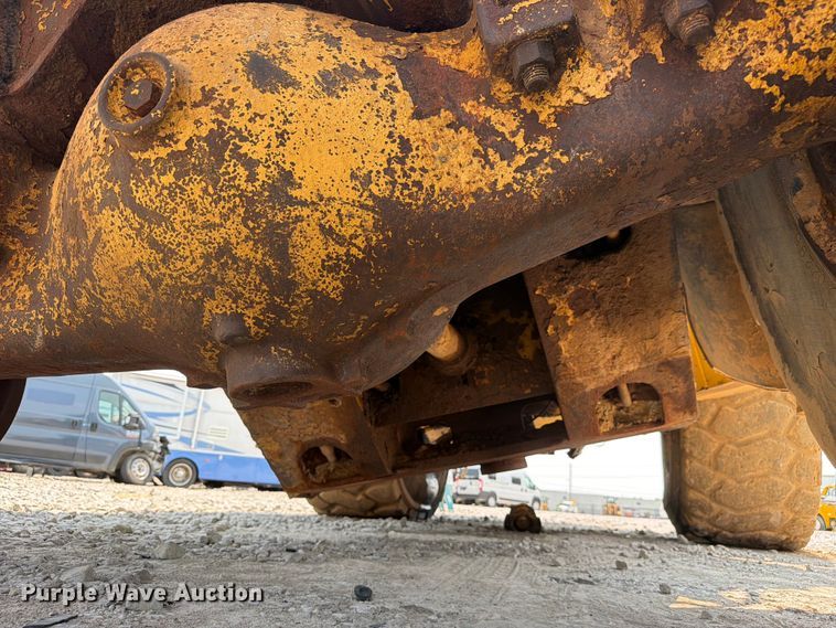 image for item YA4110 2004 Caterpillar 980G wheel loader