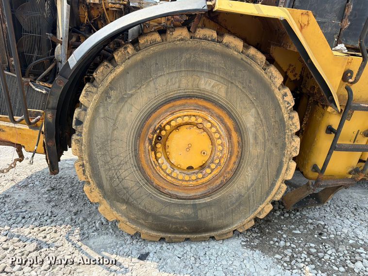 image for item YA4110 2004 Caterpillar 980G wheel loader