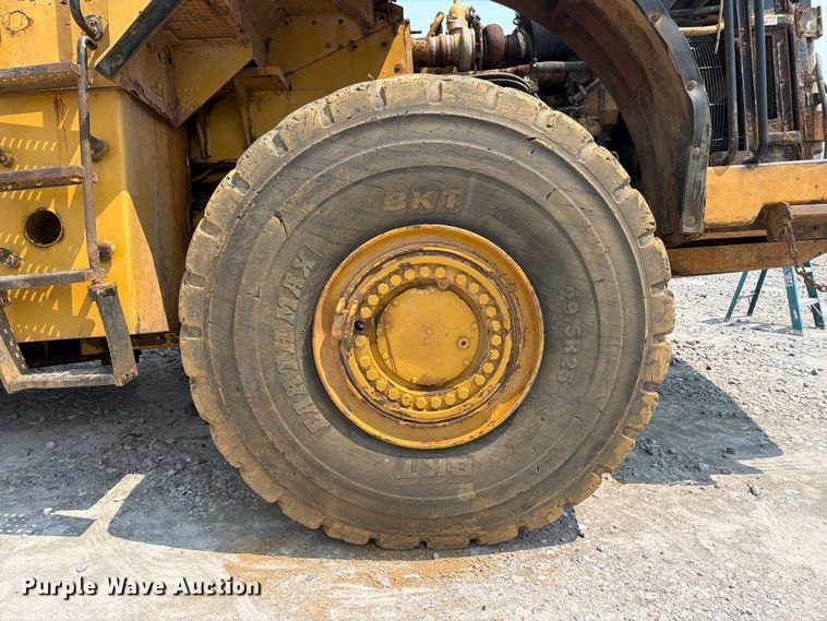 image for item YA4110 2004 Caterpillar 980G wheel loader