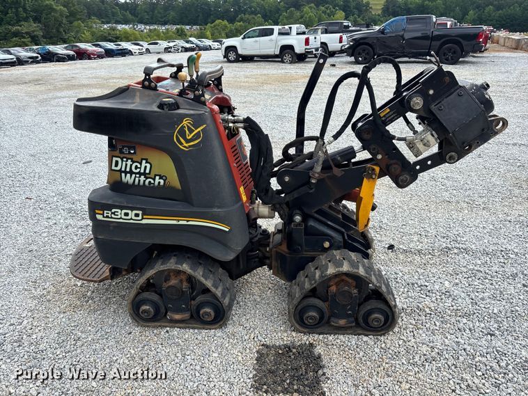 image for item YA4121 2021 Ditch Witch R300 cable plow