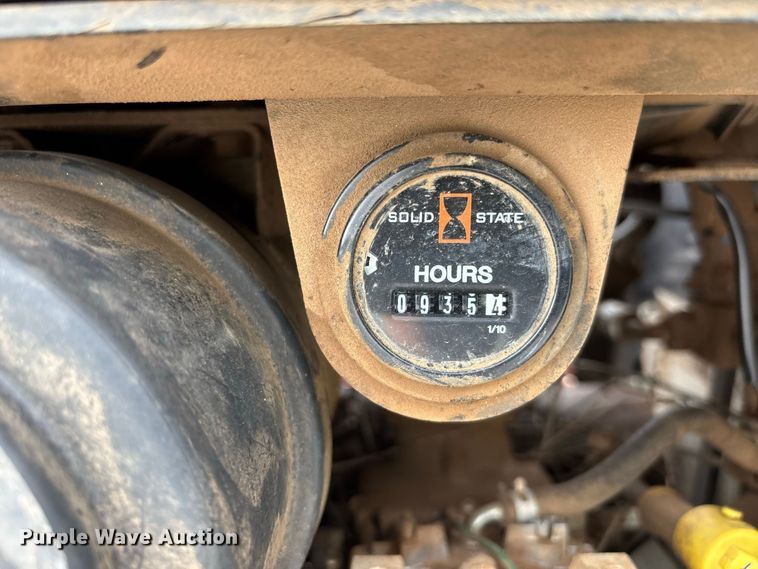 image for item YA4121 2021 Ditch Witch R300 cable plow