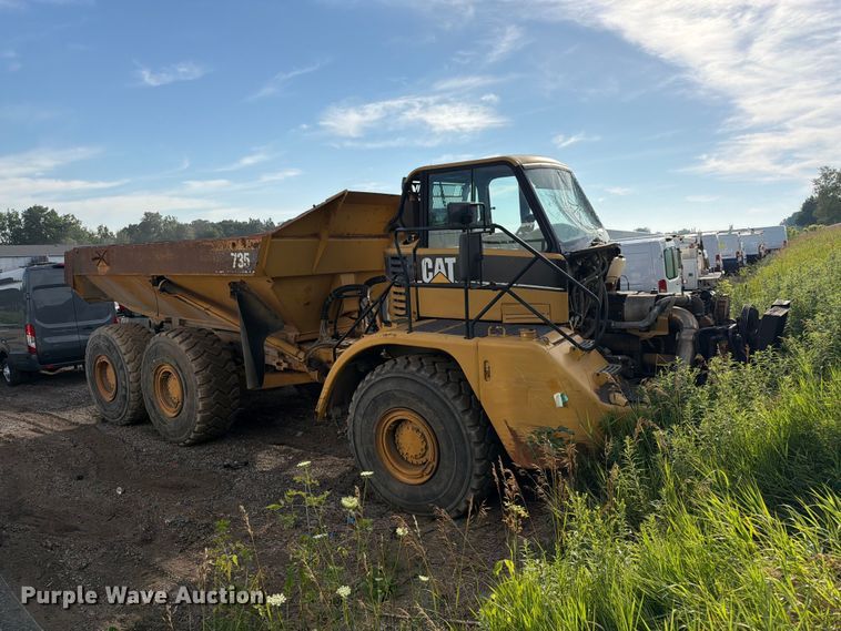 image for item YA4163 2005 Caterpillar 735 articulated haul truck
