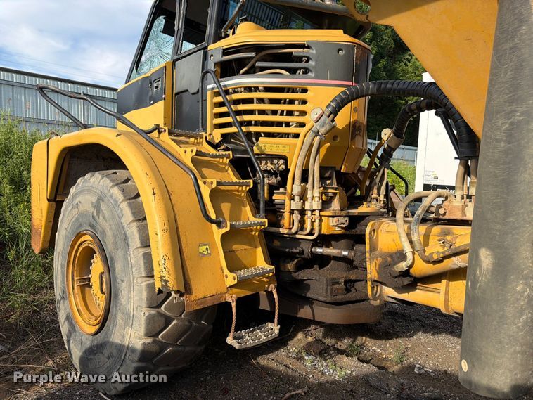 image for item YA4163 2005 Caterpillar 735 articulated haul truck