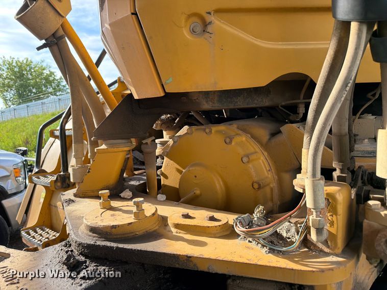 image for item YA4163 2005 Caterpillar 735 articulated haul truck