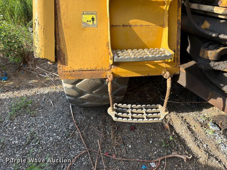 image for item YA4163 2005 Caterpillar 735 articulated haul truck