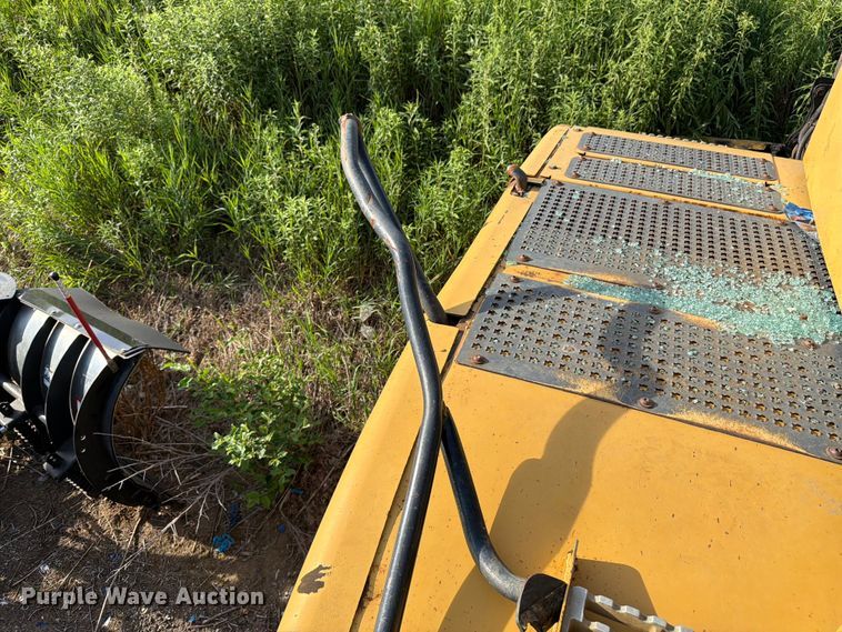 image for item YA4163 2005 Caterpillar 735 articulated haul truck