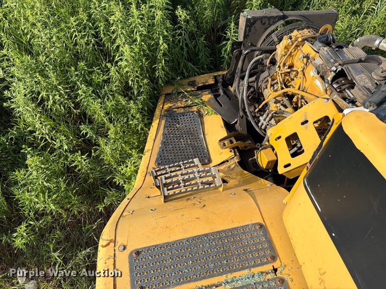 image for item YA4163 2005 Caterpillar 735 articulated haul truck