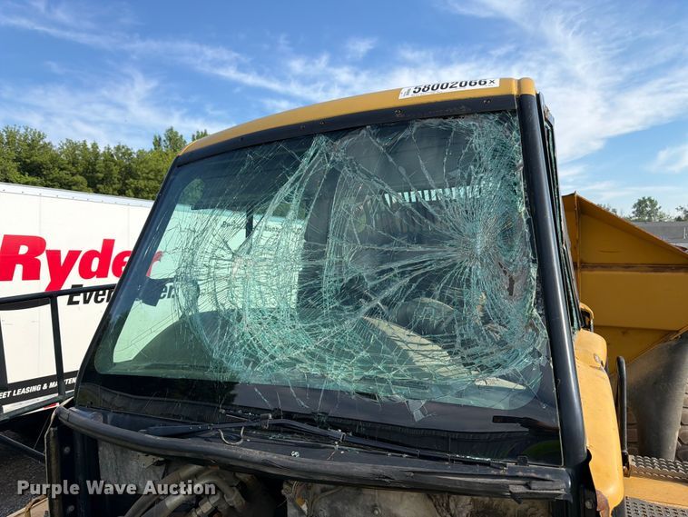 image for item YA4163 2005 Caterpillar 735 articulated haul truck