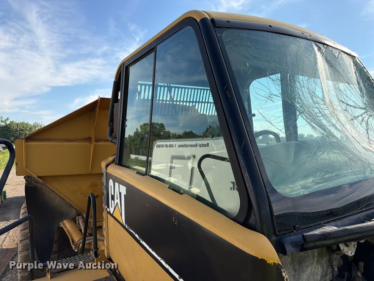 image for item YA4163 2005 Caterpillar 735 articulated haul truck