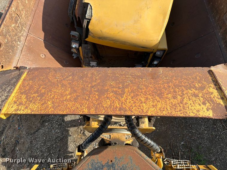 image for item YA4163 2005 Caterpillar 735 articulated haul truck