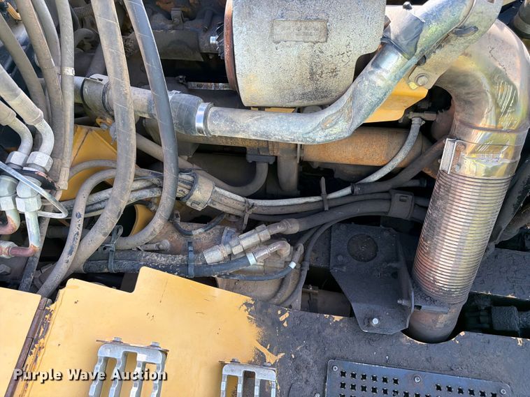 image for item YA4163 2005 Caterpillar 735 articulated haul truck
