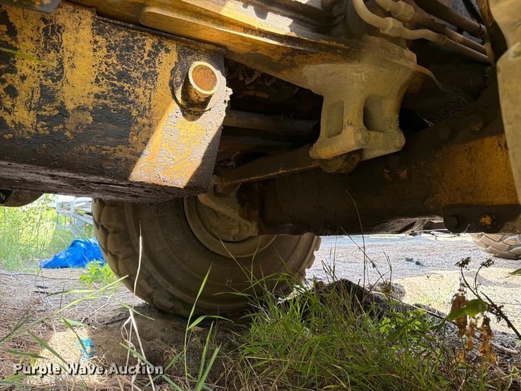 image for item YA4163 2005 Caterpillar 735 articulated haul truck