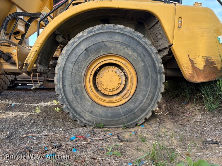 image for item YA4163 2005 Caterpillar 735 articulated haul truck