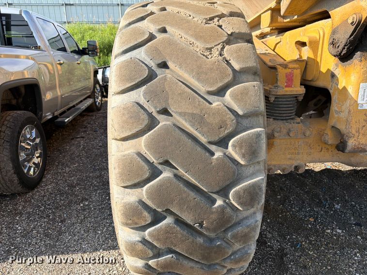 image for item YA4163 2005 Caterpillar 735 articulated haul truck
