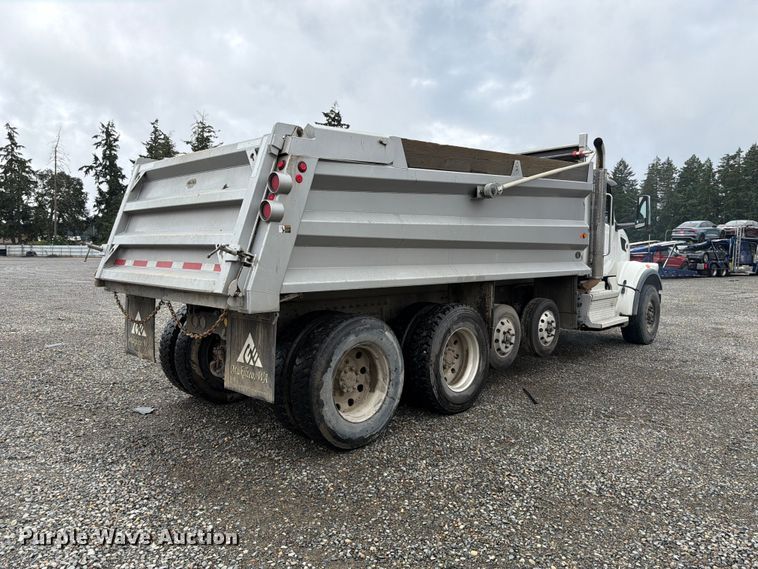 image for item YA4164 2025 Peterbilt 567 dump truck