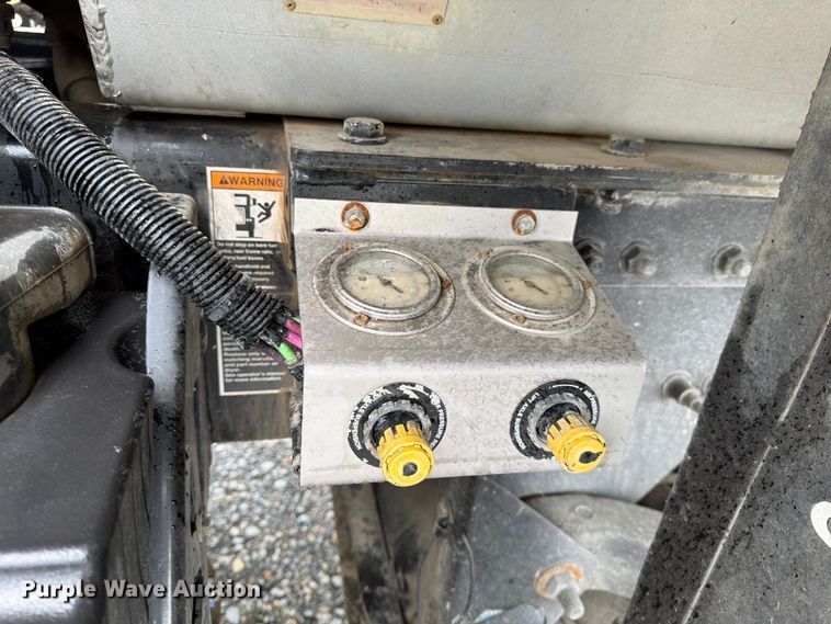 image for item YA4164 2025 Peterbilt 567 dump truck
