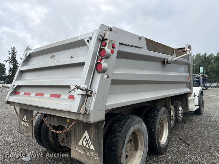 image for item YA4164 2025 Peterbilt 567 dump truck