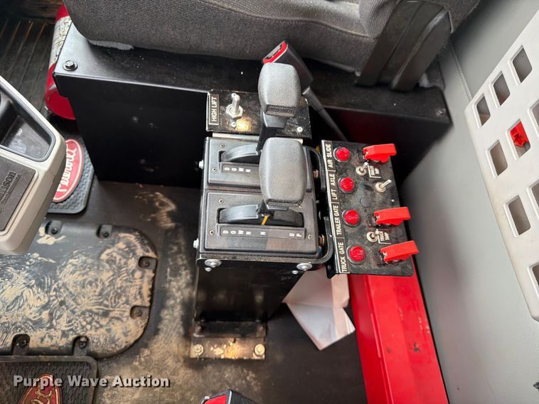 image for item YA4164 2025 Peterbilt 567 dump truck