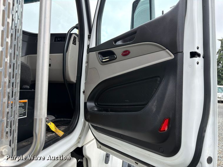image for item YA4164 2025 Peterbilt 567 dump truck