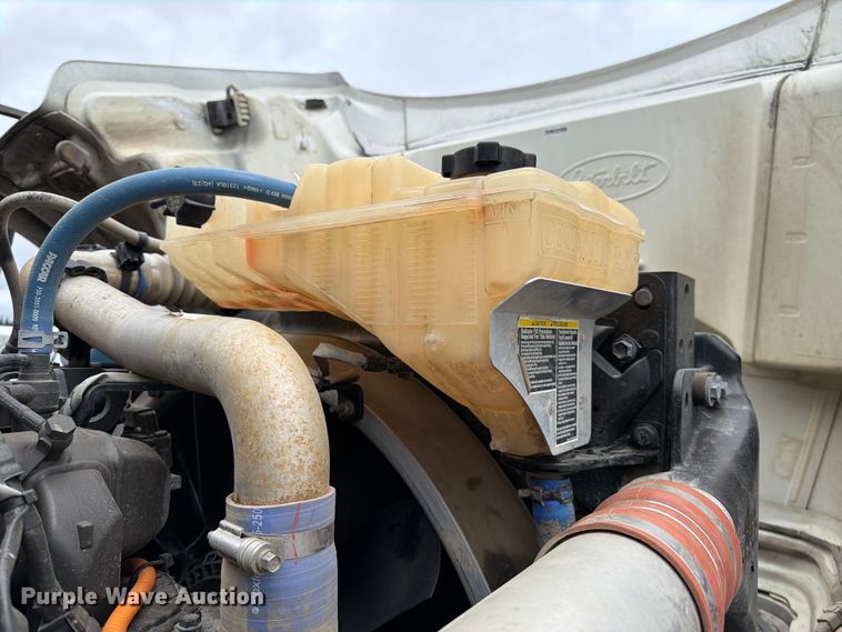 image for item YA4164 2025 Peterbilt 567 dump truck