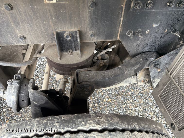 image for item YA4164 2025 Peterbilt 567 dump truck