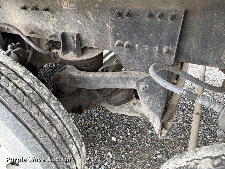 image for item YA4164 2025 Peterbilt 567 dump truck