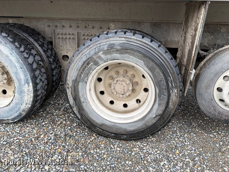 image for item YA4164 2025 Peterbilt 567 dump truck