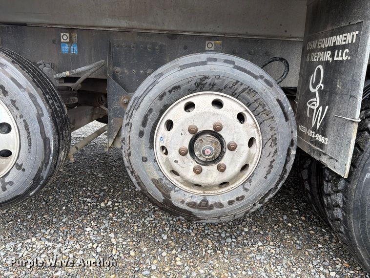 image for item YA4164 2025 Peterbilt 567 dump truck
