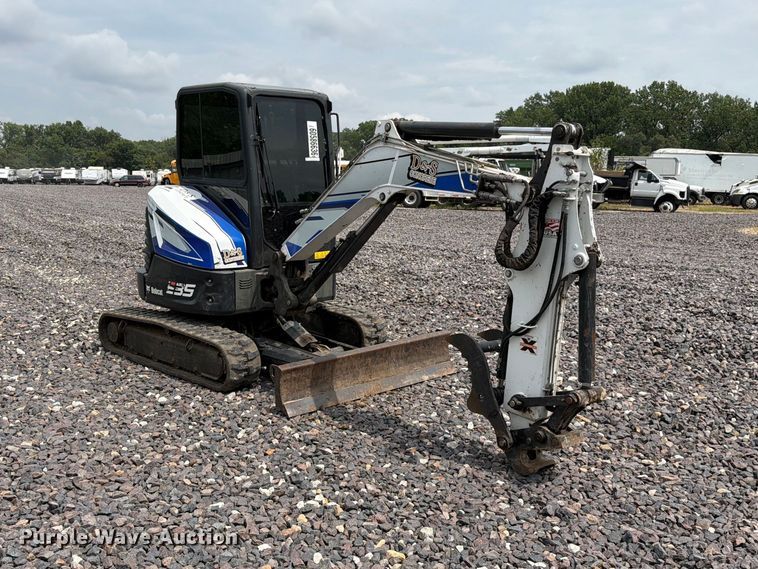 image for item YA4245 2019 Bobcat E35i mini excavator
