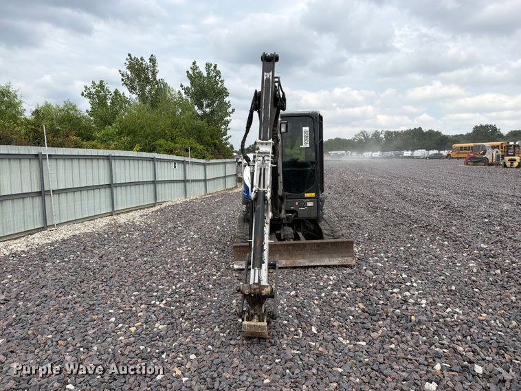 image for item YA4245 2019 Bobcat E35i mini excavator