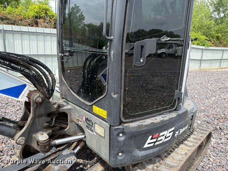 image for item YA4245 2019 Bobcat E35i mini excavator