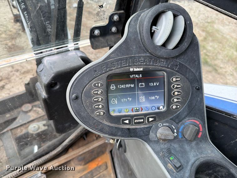 image for item YA4245 2019 Bobcat E35i mini excavator