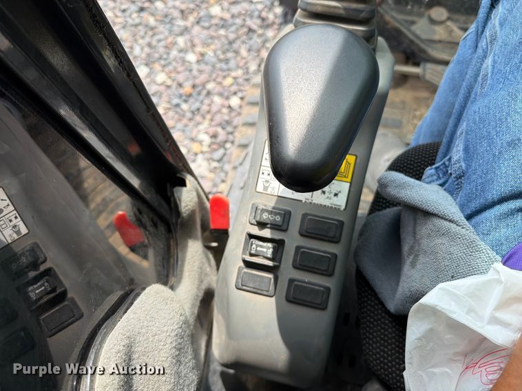 image for item YA4245 2019 Bobcat E35i mini excavator