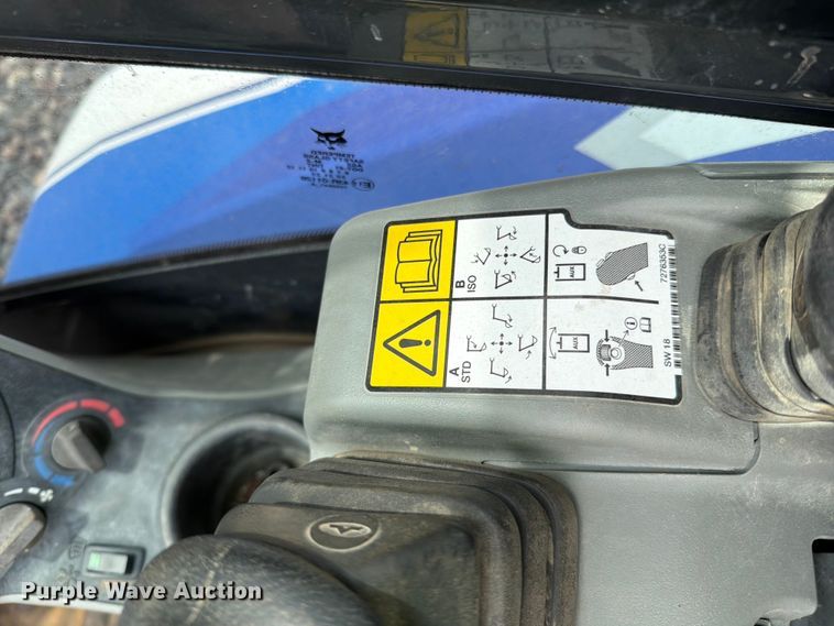 image for item YA4245 2019 Bobcat E35i mini excavator