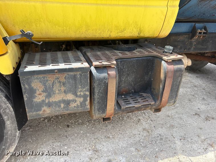image for item YA4277 1997 GMC C7 water truck