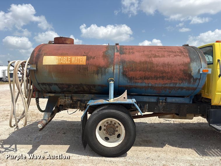 image for item YA4277 1997 GMC C7 water truck