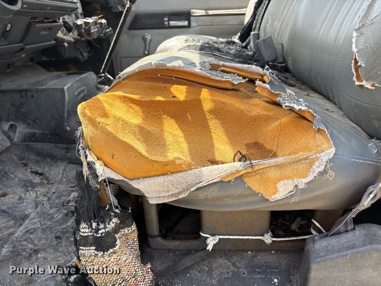 image for item YA4277 1997 GMC C7 water truck