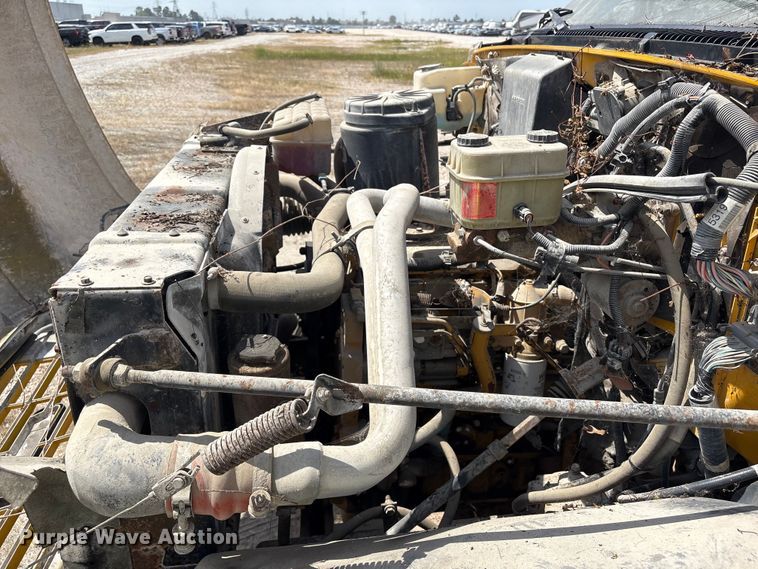 image for item YA4277 1997 GMC C7 water truck