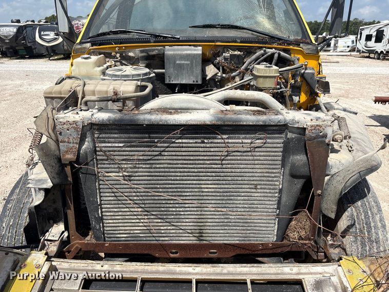 image for item YA4277 1997 GMC C7 water truck