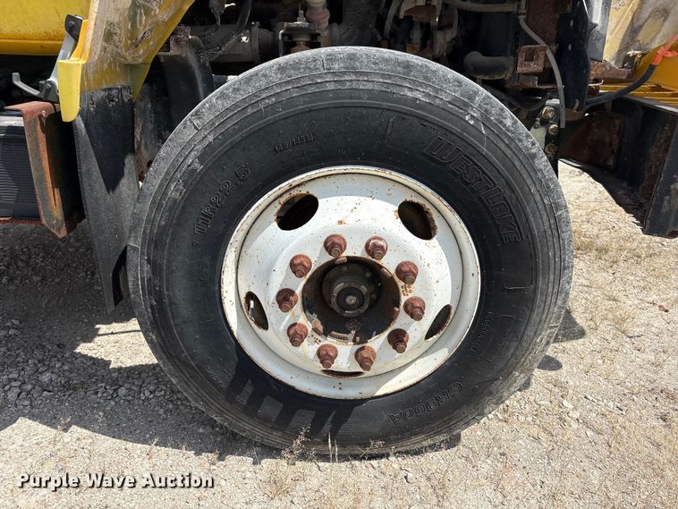 image for item YA4277 1997 GMC C7 water truck
