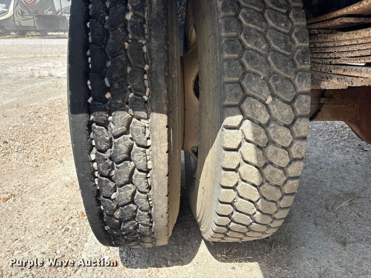 image for item YA4277 1997 GMC C7 water truck